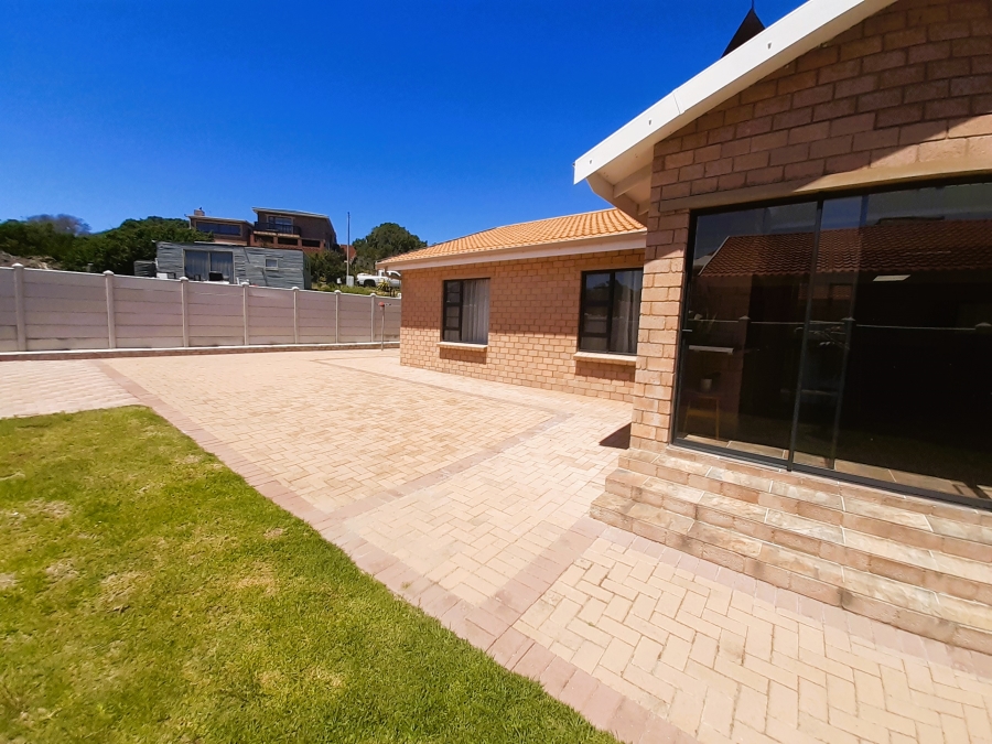 3 Bedroom Property for Sale in Paradise Beach Eastern Cape